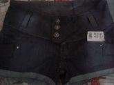 Short jeans curto