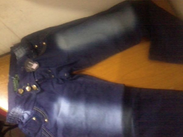 Calça jans Cor escura